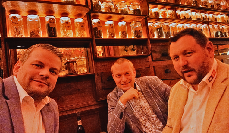Abendlicher Ausklang mit unserem deutschen Team
